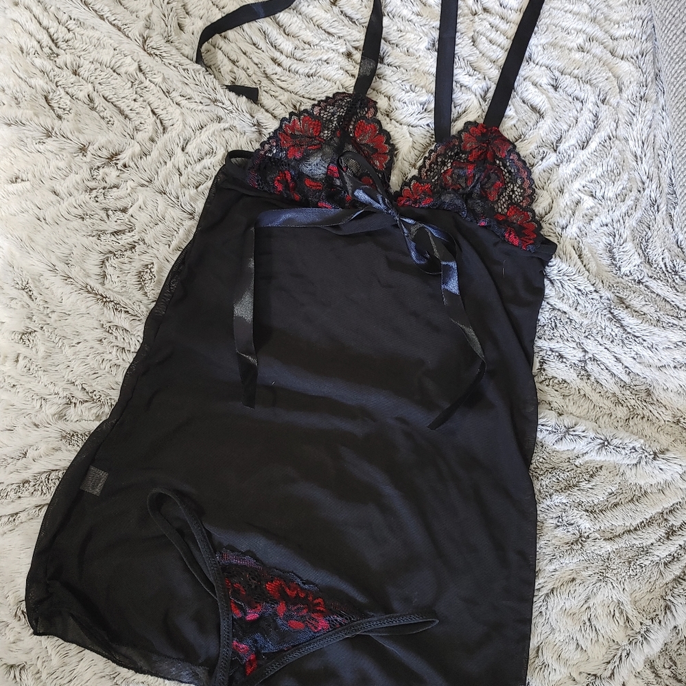 2 Lace lingerie sets size small NWOT - Picture 2 of 2